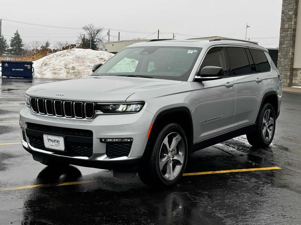 2023 Jeep Grand Cherokee L Limited's photo