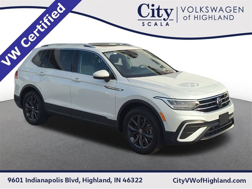2023 Volkswagen Tiguan SE's photo