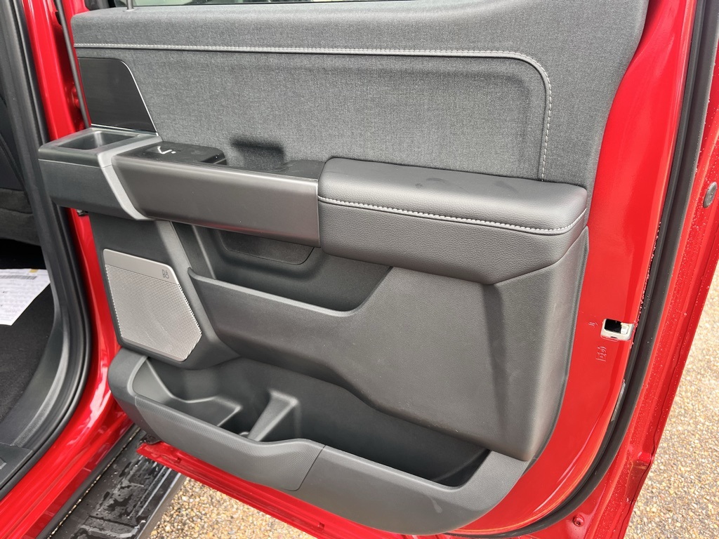 2025 Ford F-150 Lariat photo 19
