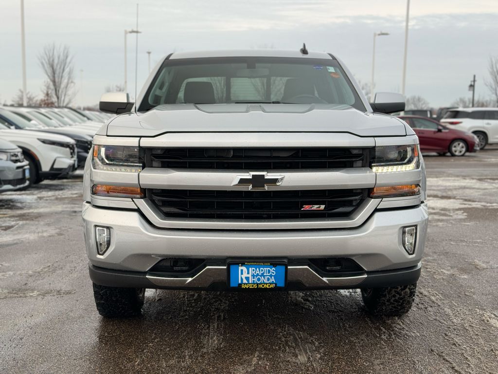 Used 2017 Chevrolet Silverado 1500 LT with VIN 1GCVKREC4HZ130071 for sale in Coon Rapids, Minnesota
