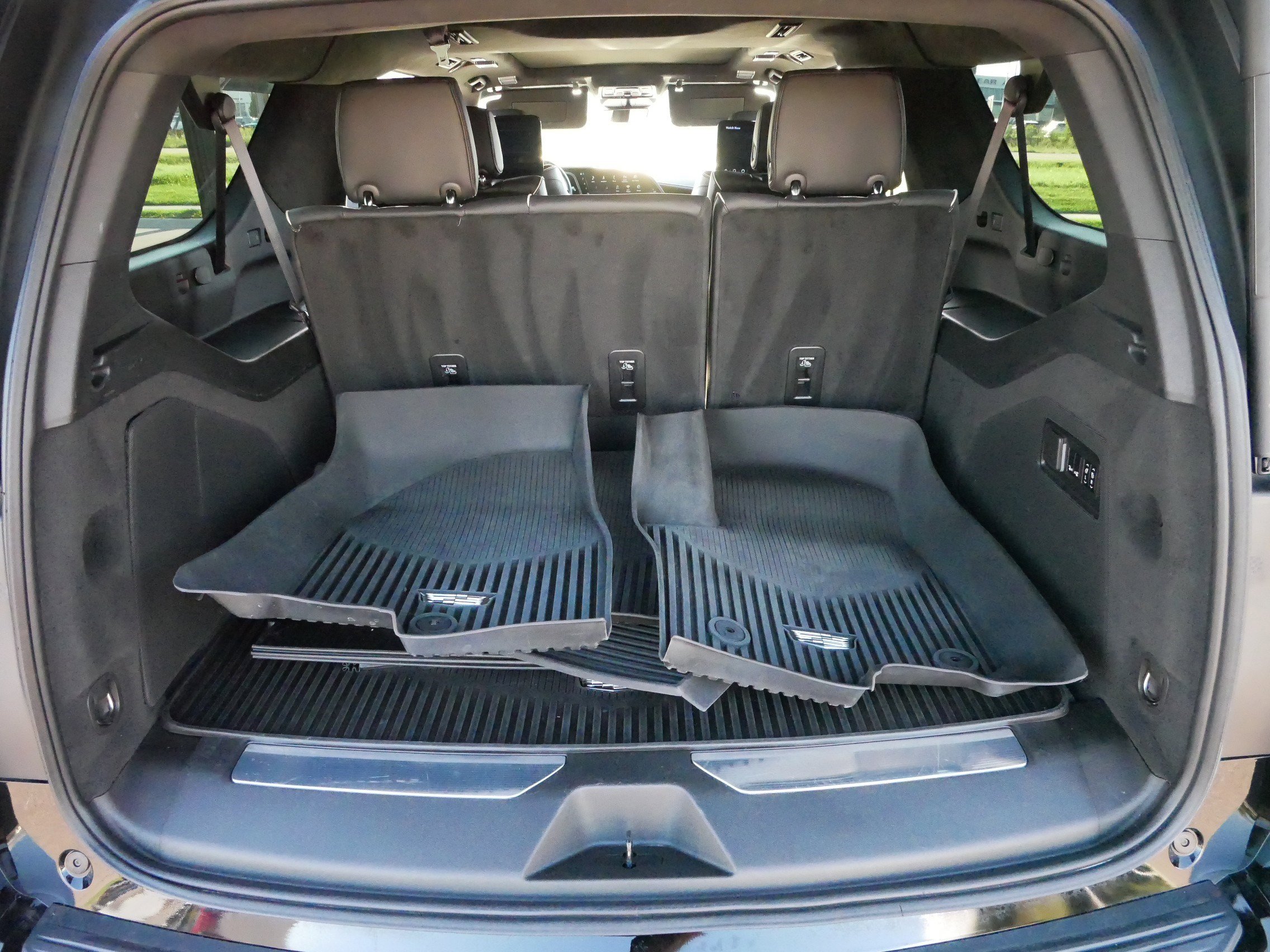 2023 Cadillac Escalade ESV V-Series photo 15