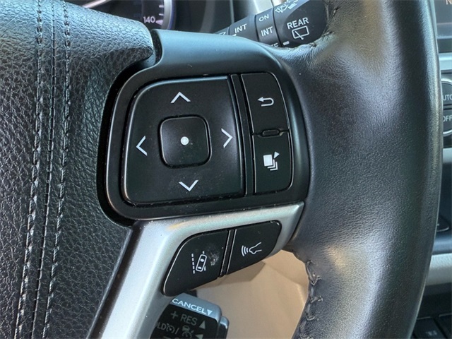 2018 Toyota Highlander XLE photo 14