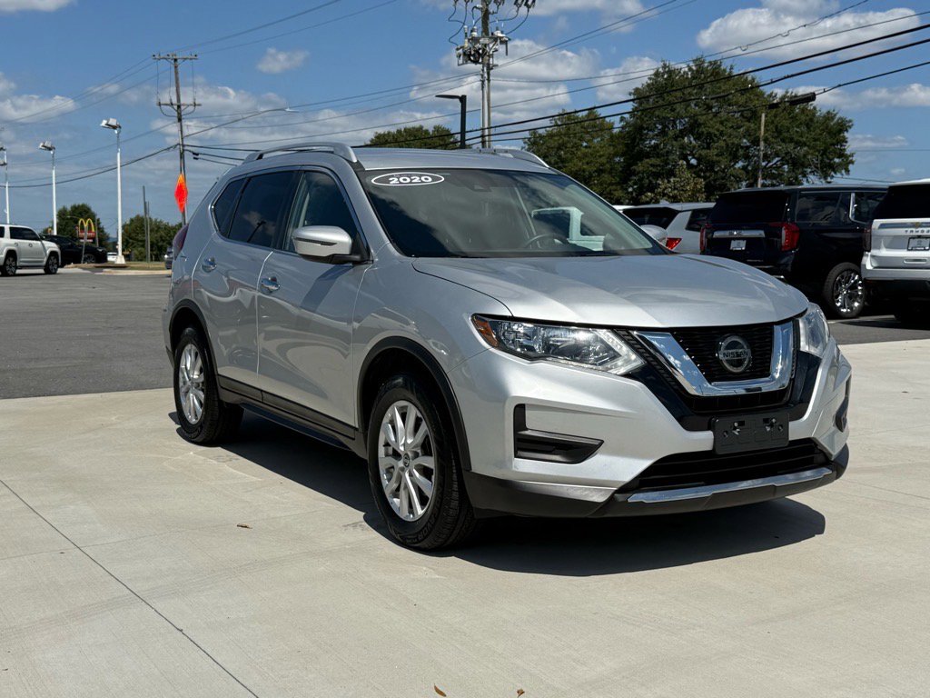2020 Nissan Rogue SV photo 3