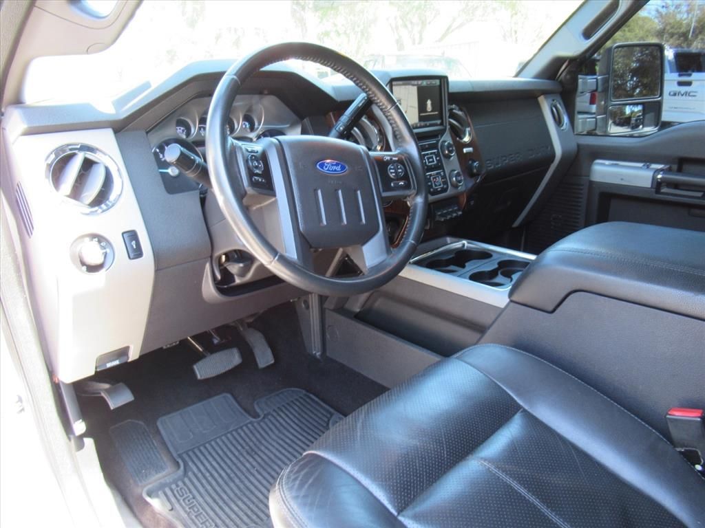 2015 Ford F-250 photo 17