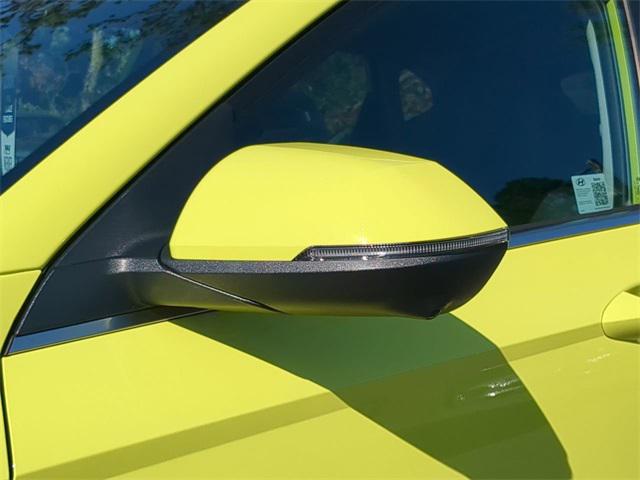 2024 Hyundai Kona Limited photo 12