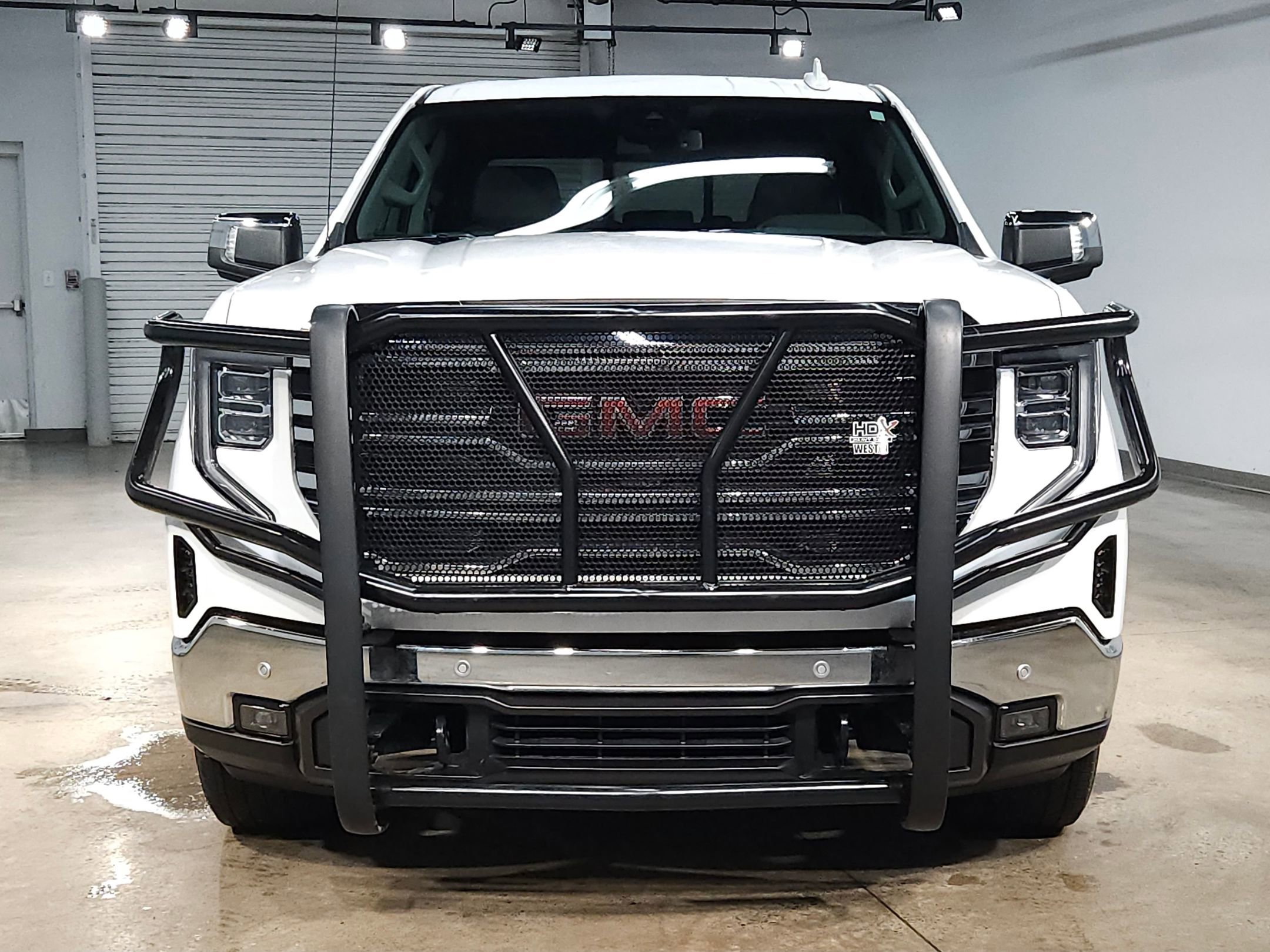 Used 2023 GMC Sierra 1500 SLT with VIN 3GTUUDEL7PG309017 for sale in Little Rock