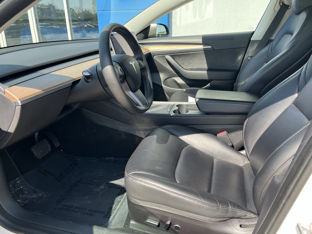 2022 Tesla Model 3 Long Range photo 8