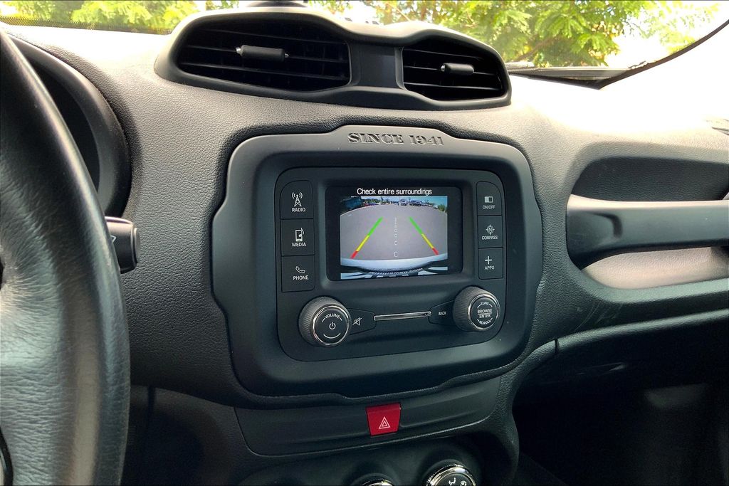 2017 Jeep Renegade Latitude North Edition photo 19
