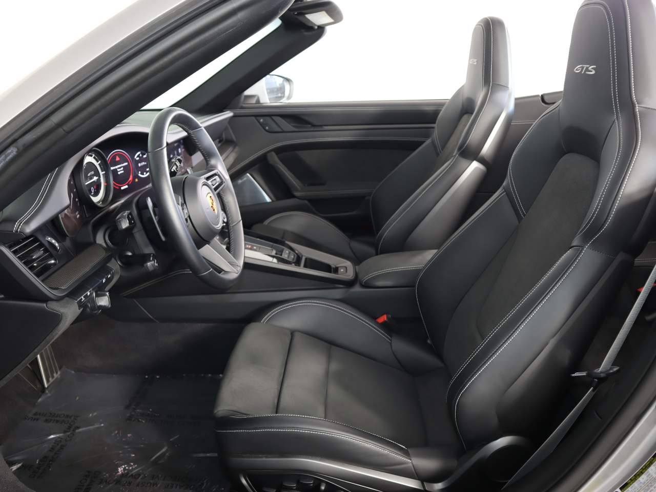 2022 Porsche 911 GTS photo 5