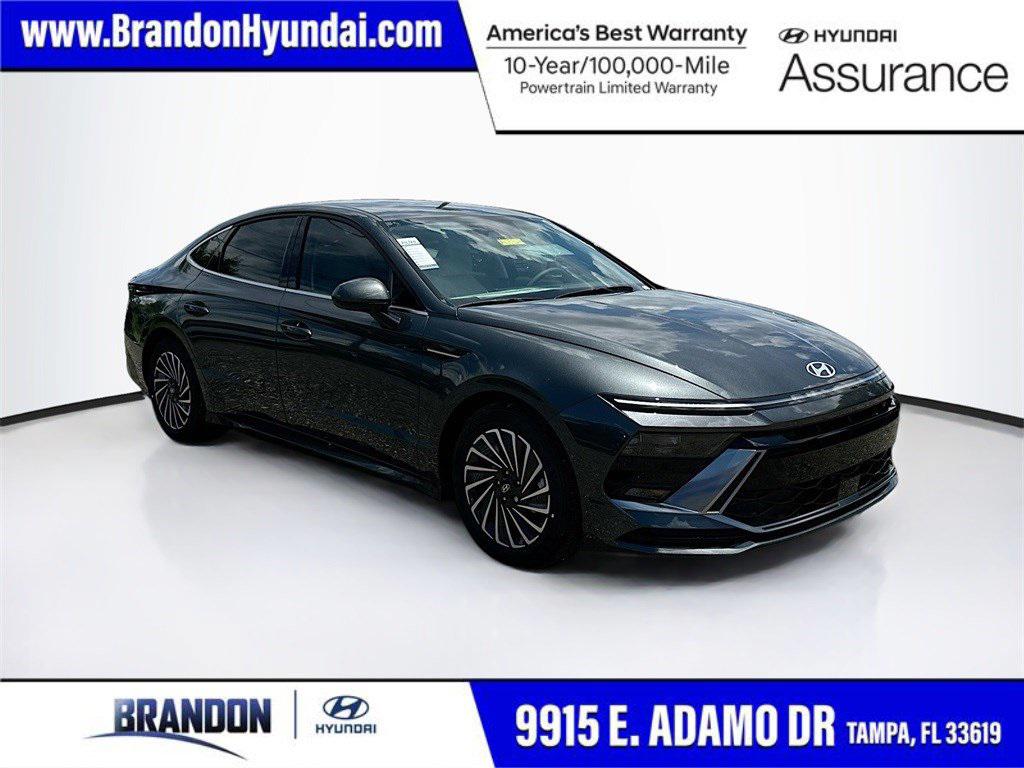 2025 Hyundai Sonata Hybrid SEL's photo