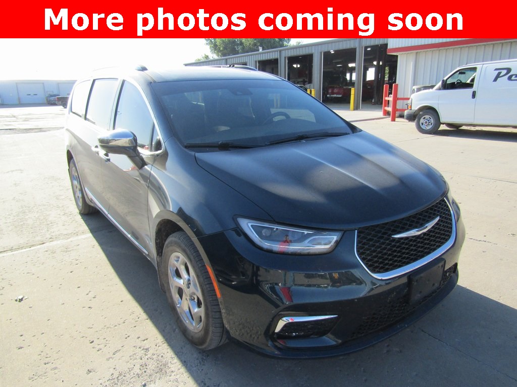 2021 Chrysler Pacifica Limited photo 7
