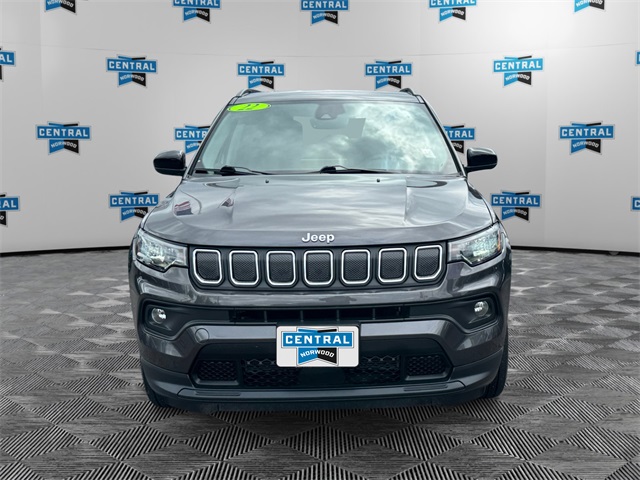 2022 Jeep Compass Latitude Lux photo 8