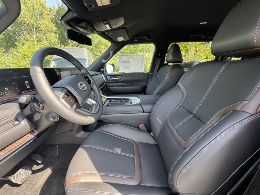 2026 Nissan Armada SL photo 17