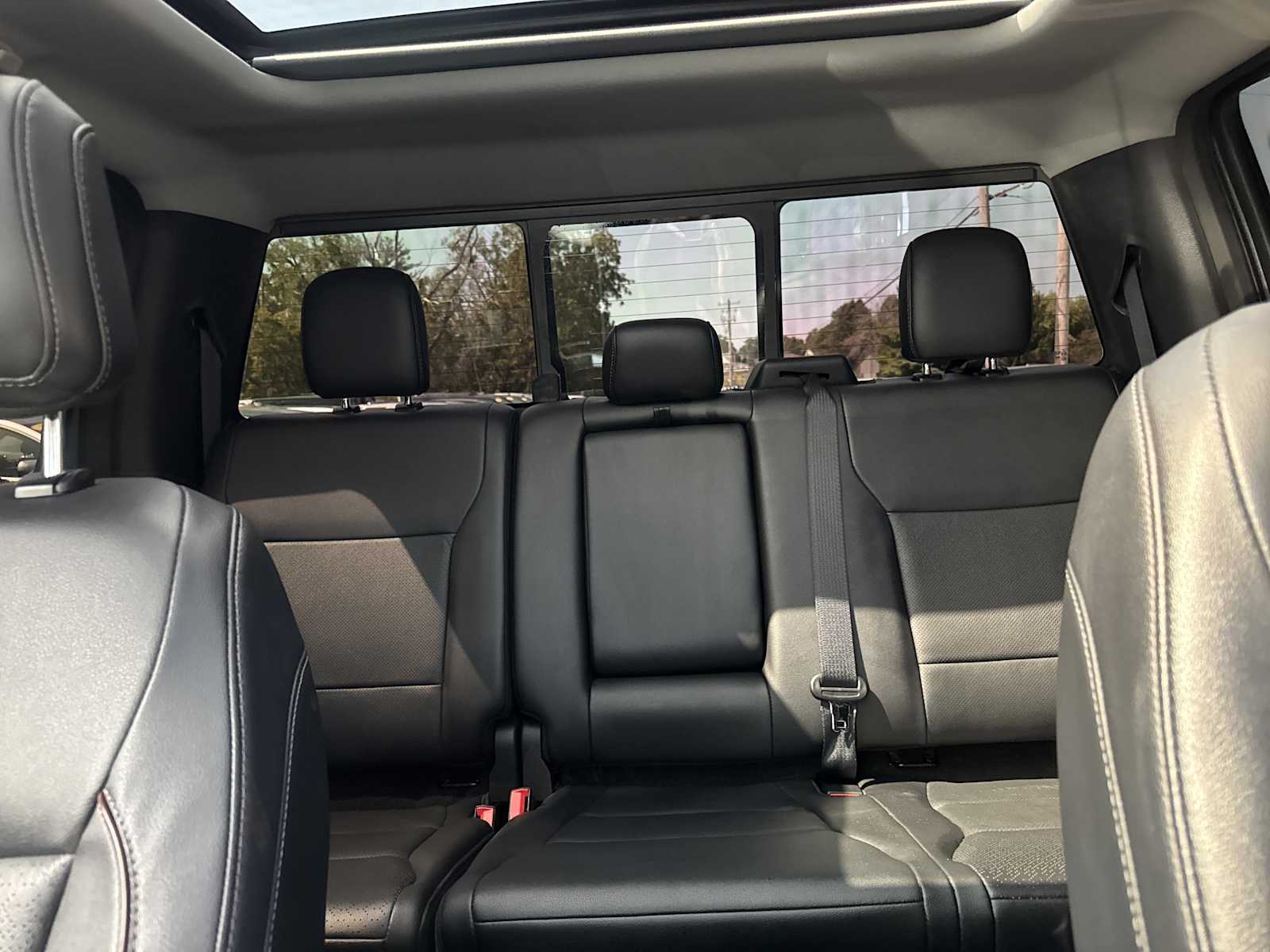 2022 Ford F-150 Lariat photo 27