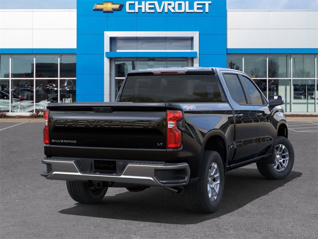 2025 Chevrolet Silverado 1500 LT photo 4