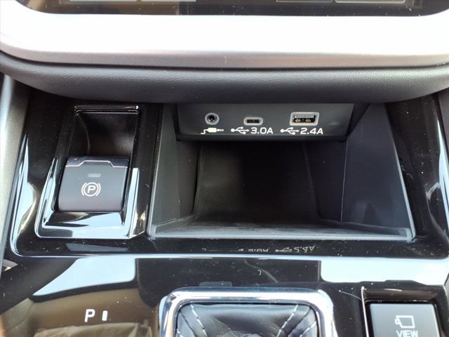 2025 Subaru Outback Touring XT photo 9