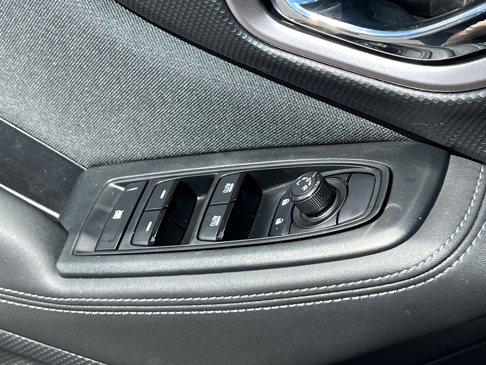 2021 Subaru Forester Premium photo 36