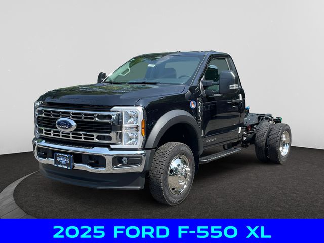 2025 Ford F-550 Super Duty Chassis Cab XL's photo