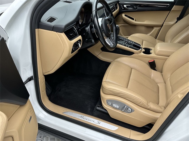 2017 Porsche Macan S photo 3