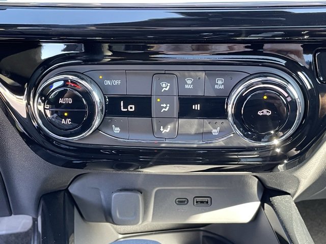 2025 Chevrolet Trax photo 20