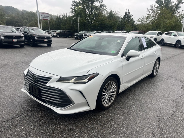 2020 Toyota Avalon Limited photo 3