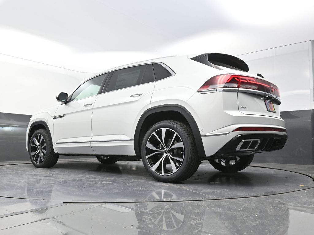 2025 Volkswagen Atlas Cross Sport SEL Premium R-Line photo 22