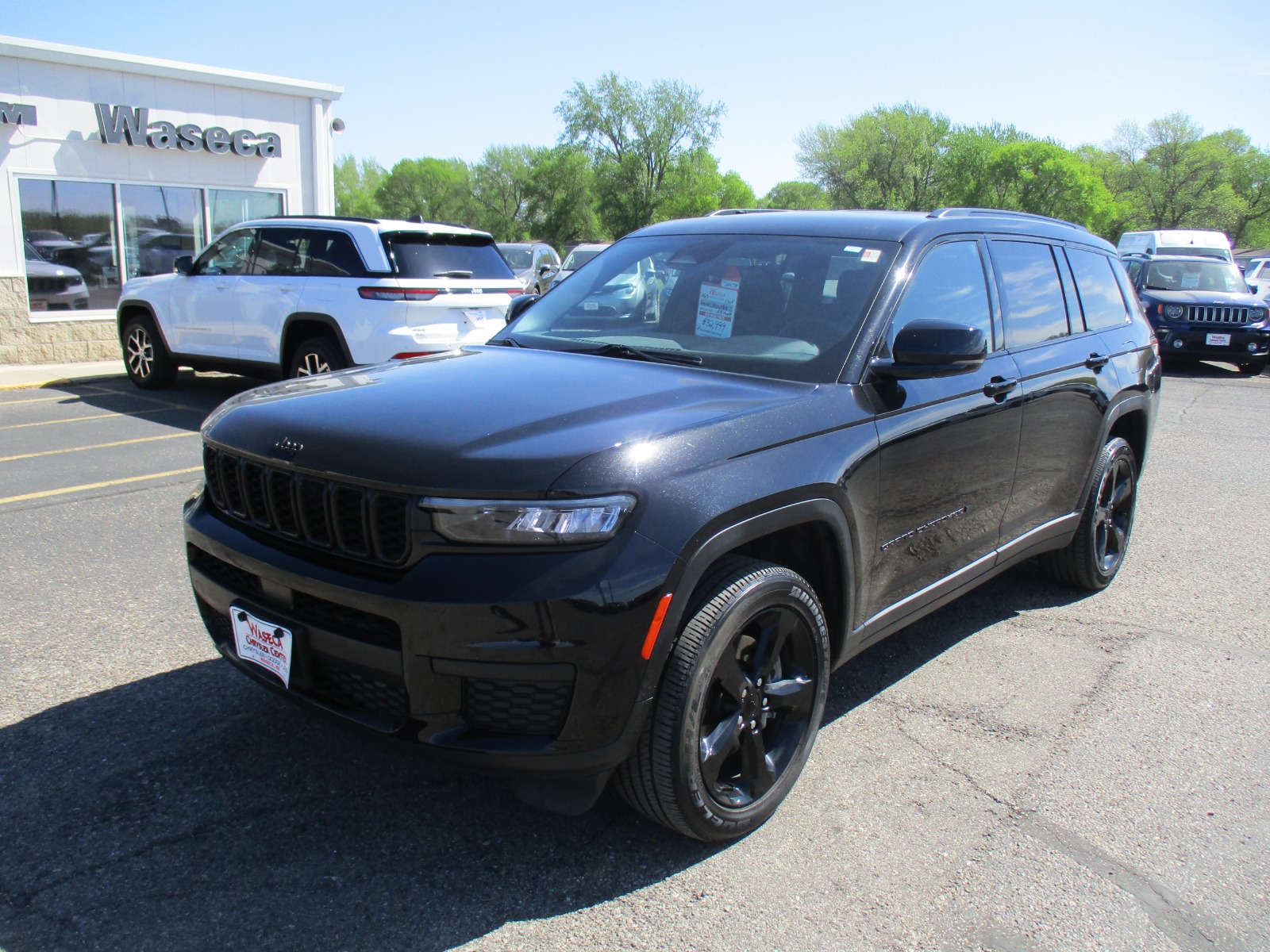 Used 2023 Jeep Grand Cherokee L Altitude with VIN 1C4RJKAG1P8884828 for sale in Waseca, Minnesota
