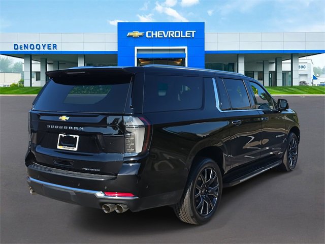 2025 Chevrolet Suburban Premier photo 5