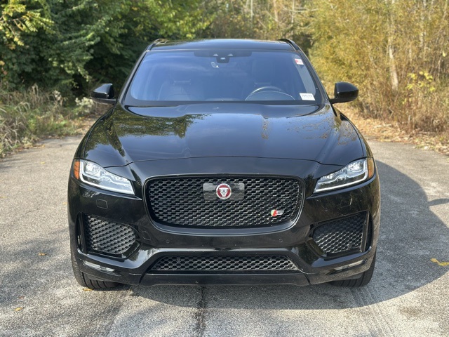 2020 Jaguar F-PACE S photo 3
