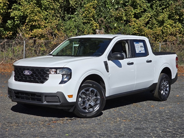 2025 Ford Maverick XLT photo 2