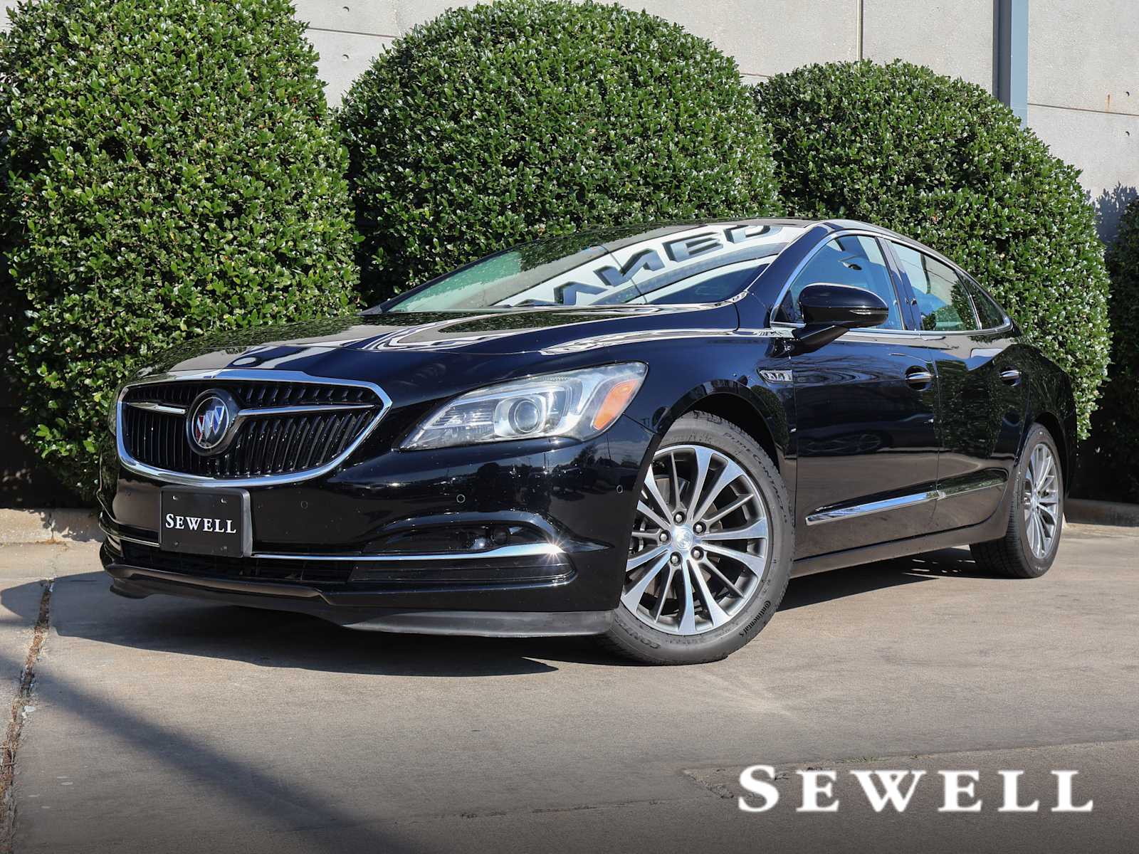 2017 Buick LaCrosse Premium's photo