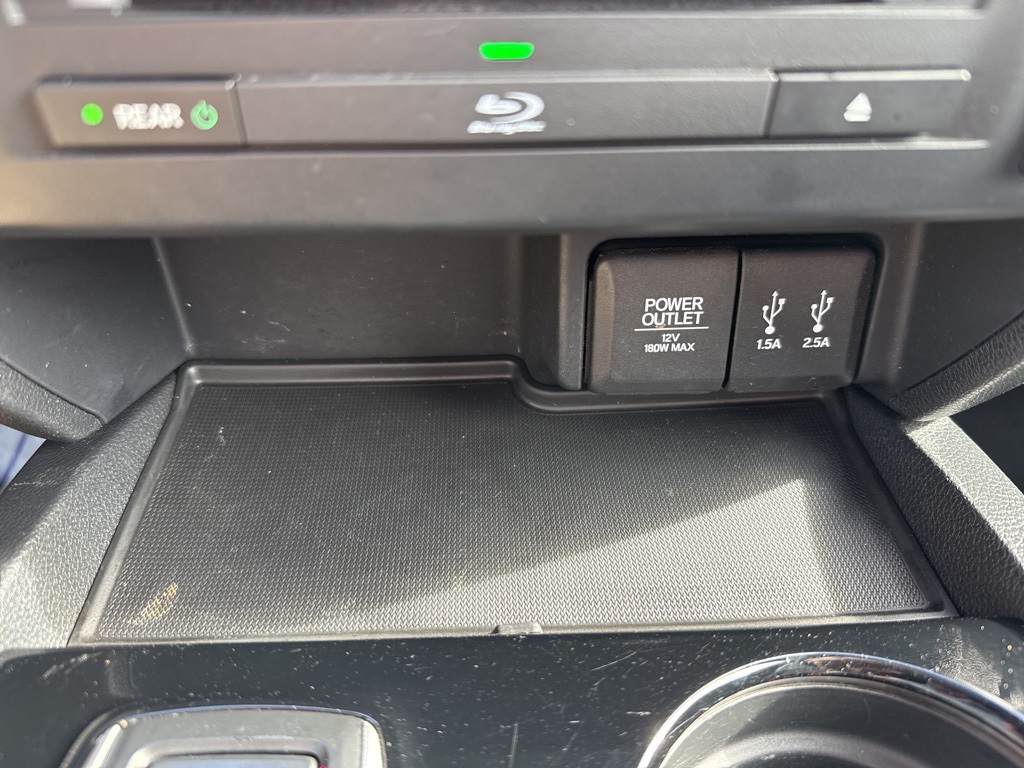 2016 Honda Pilot Touring photo 34