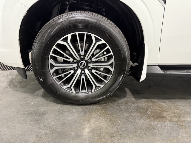 2026 Nissan Armada Platinum photo 28