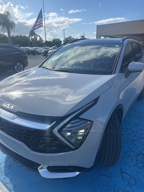 2023 Kia Sportage photo 3