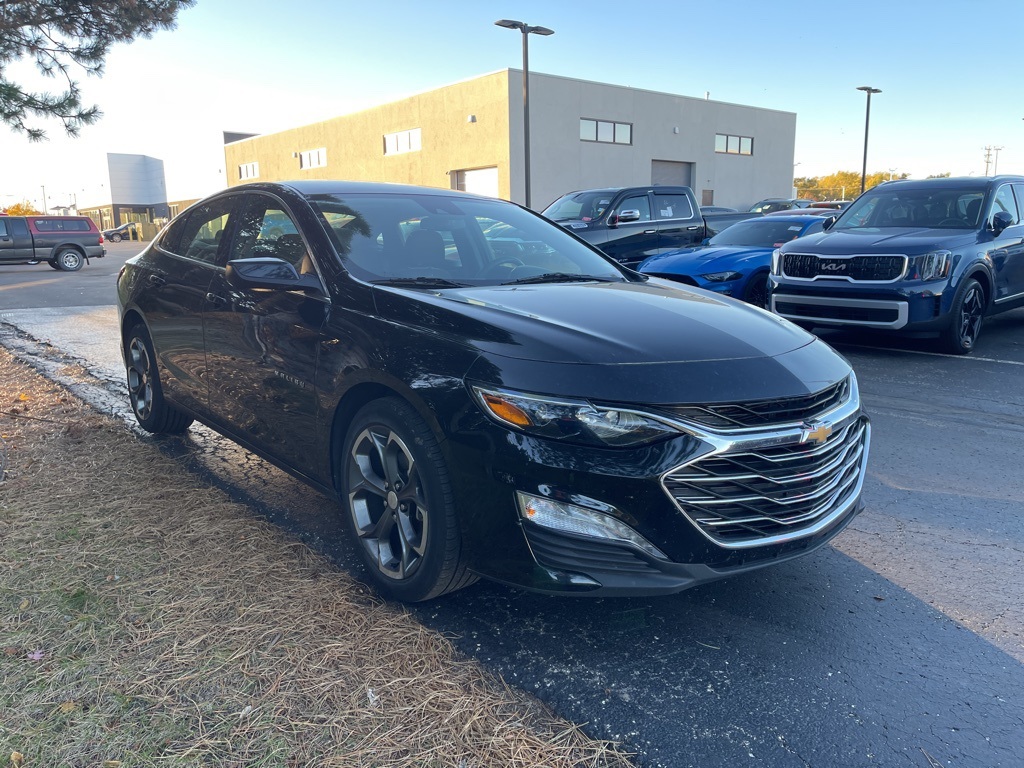 2024 Chevrolet Malibu 1LT photo 4