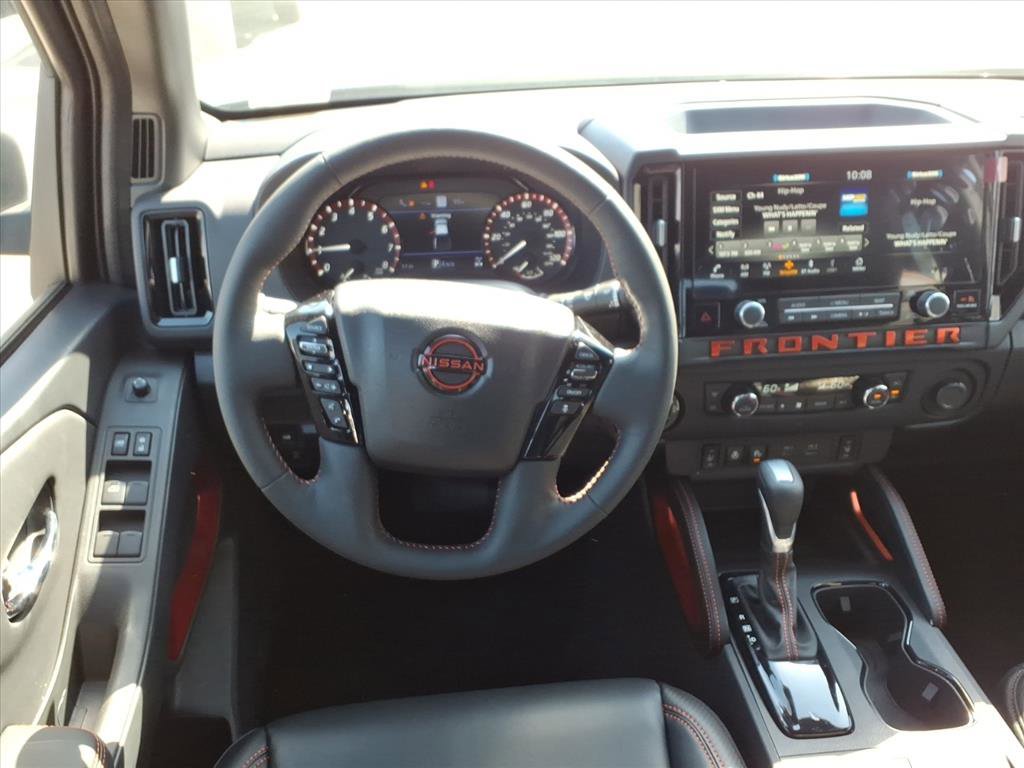 2025 Nissan Frontier Crew Cab PRO-4X photo 5