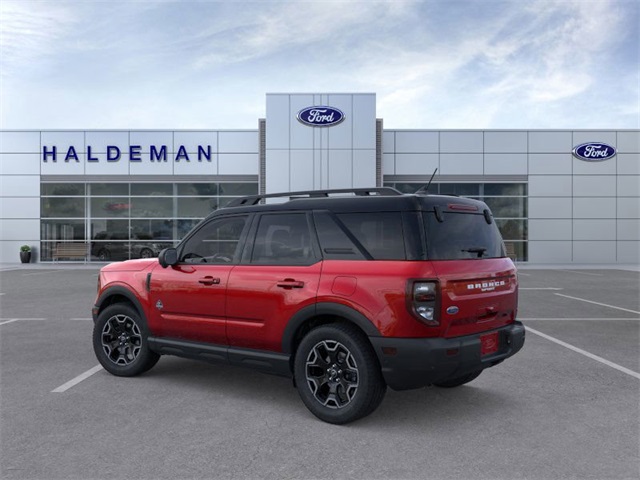 2025 Ford Bronco Sport Outer Banks photo 2