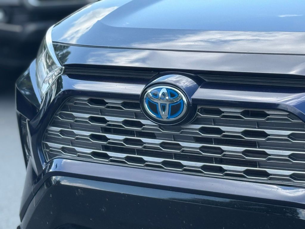 2021 Toyota RAV4 Hybrid XSE photo 4