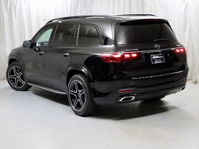 2026 Mercedes Benz GLS 450 4MATIC photo 9