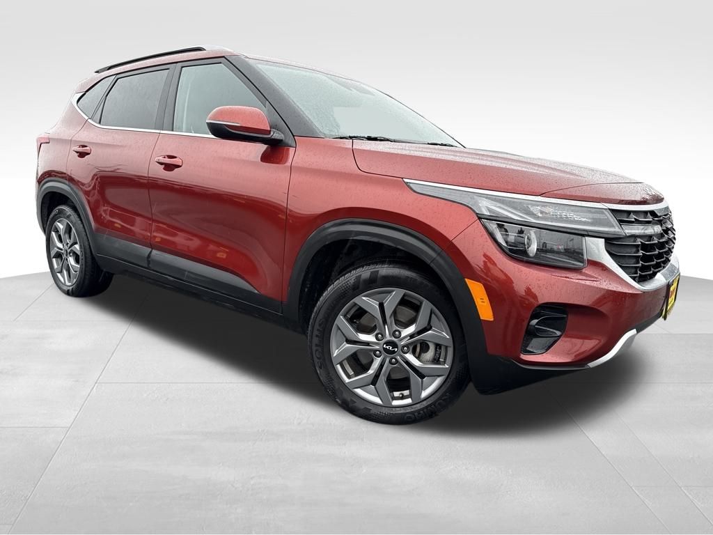 2024 Kia Seltos S's photo