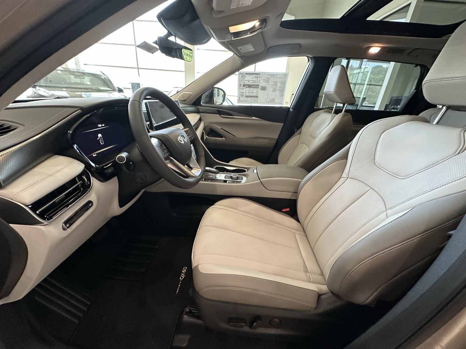 2026 Infiniti QX60 Luxe photo 12