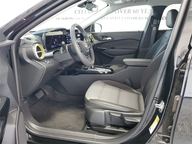 2024 Chevrolet Trax LT photo 9