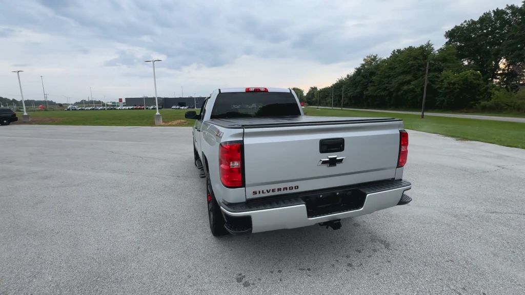 2018 Chevrolet Silverado 1500 LT photo 7
