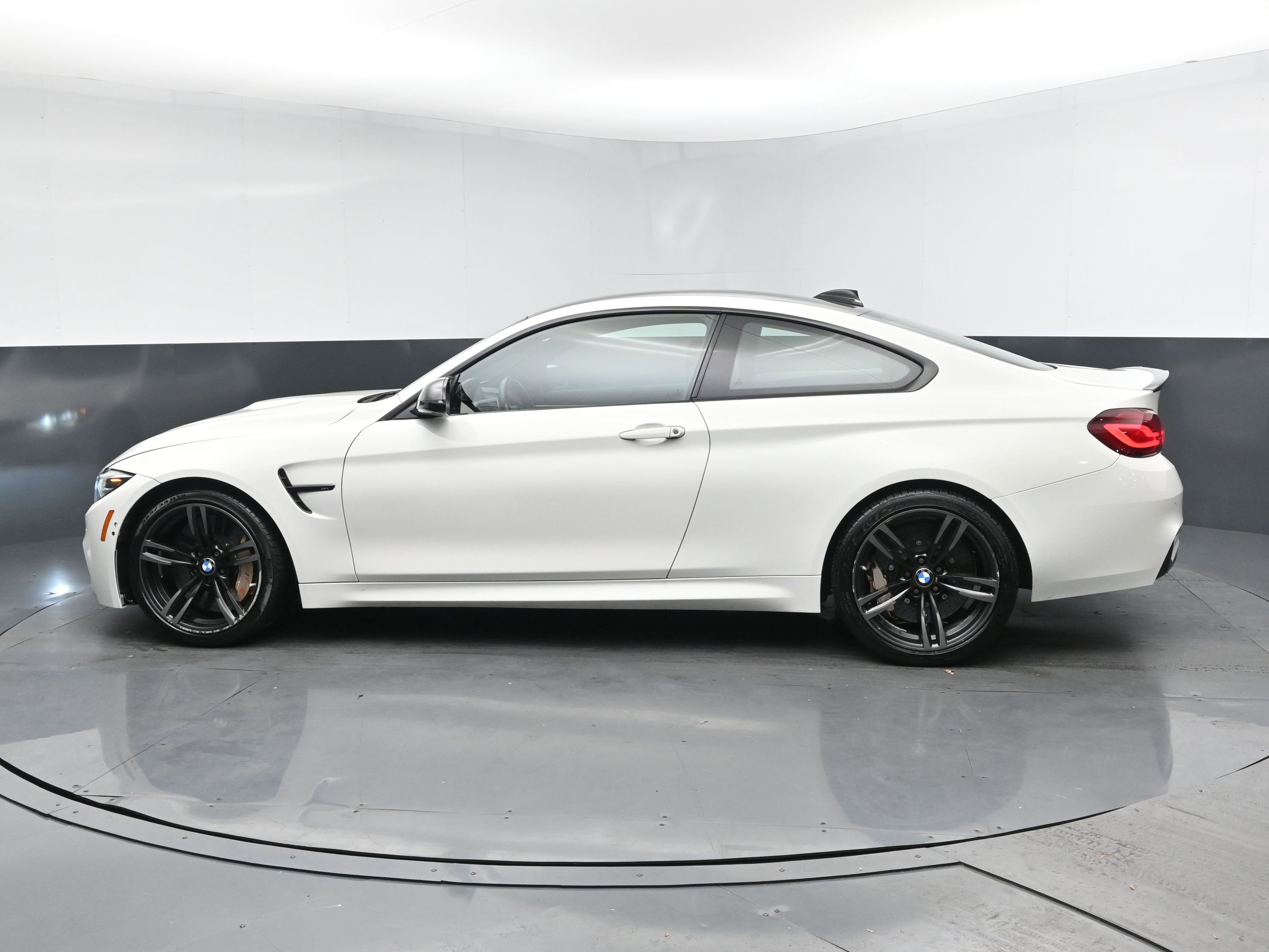 2020 Bmw M4 4-Series photo 4