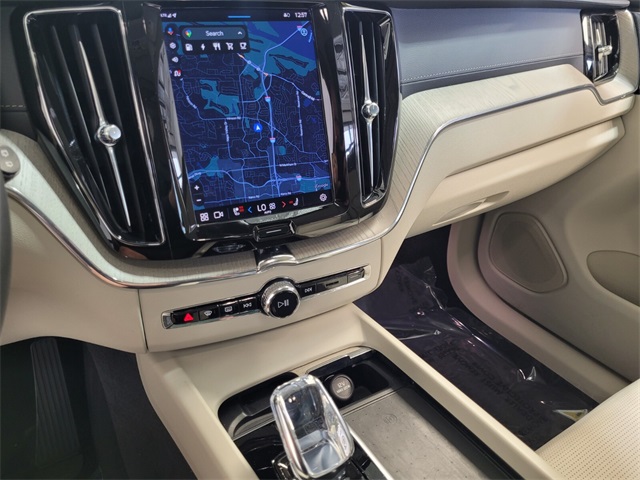 2022 Volvo XC60 Recharge Hybrid T8 Inscription photo 20