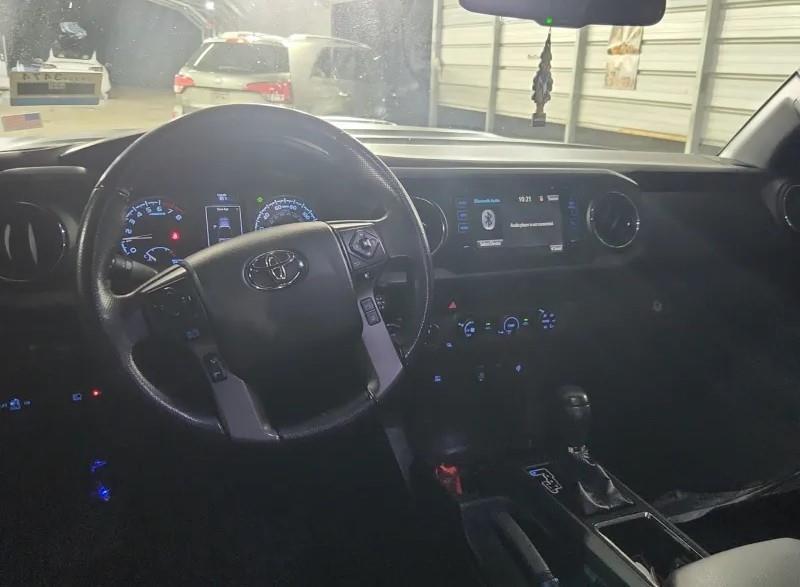 2018 Toyota Tacoma SR5 TRD Pro Sport photo 5