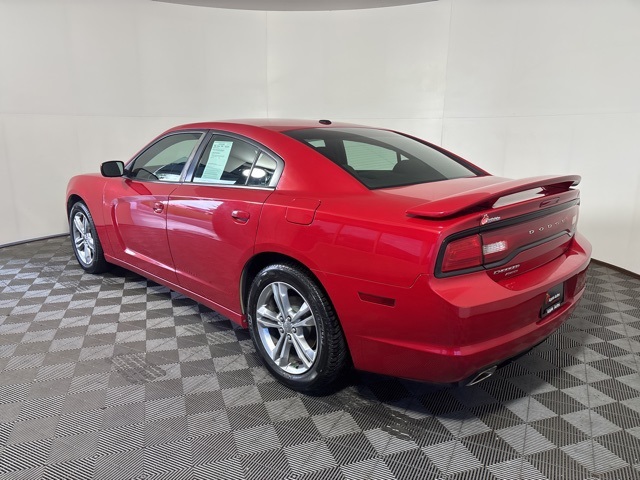 2012 Dodge Charger SXT photo 4