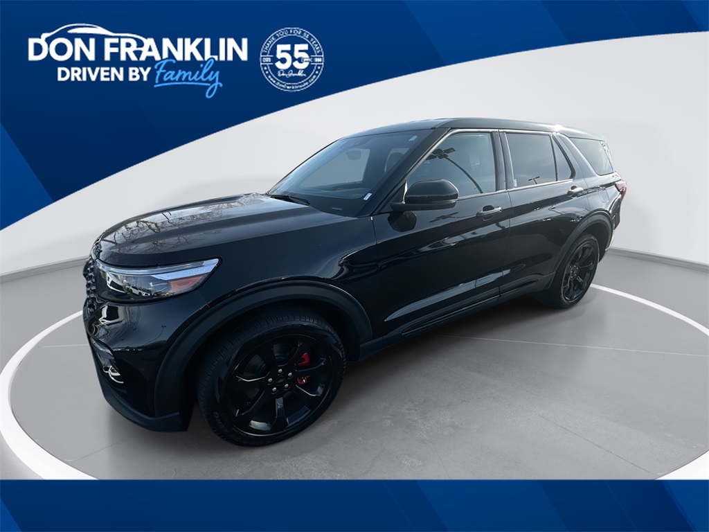 2021 Ford Explorer ST's photo