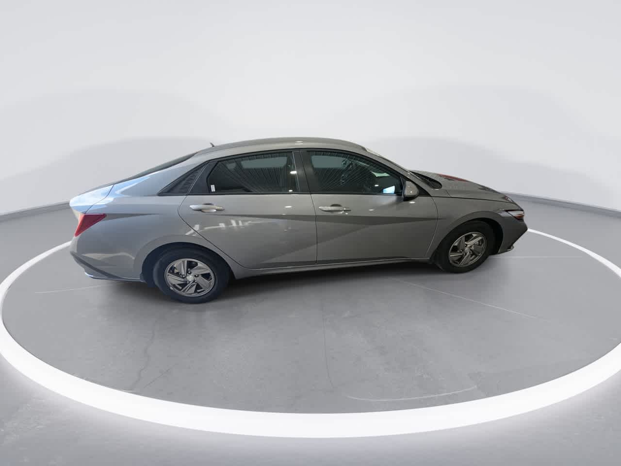 2025 Hyundai Elantra SE photo 9