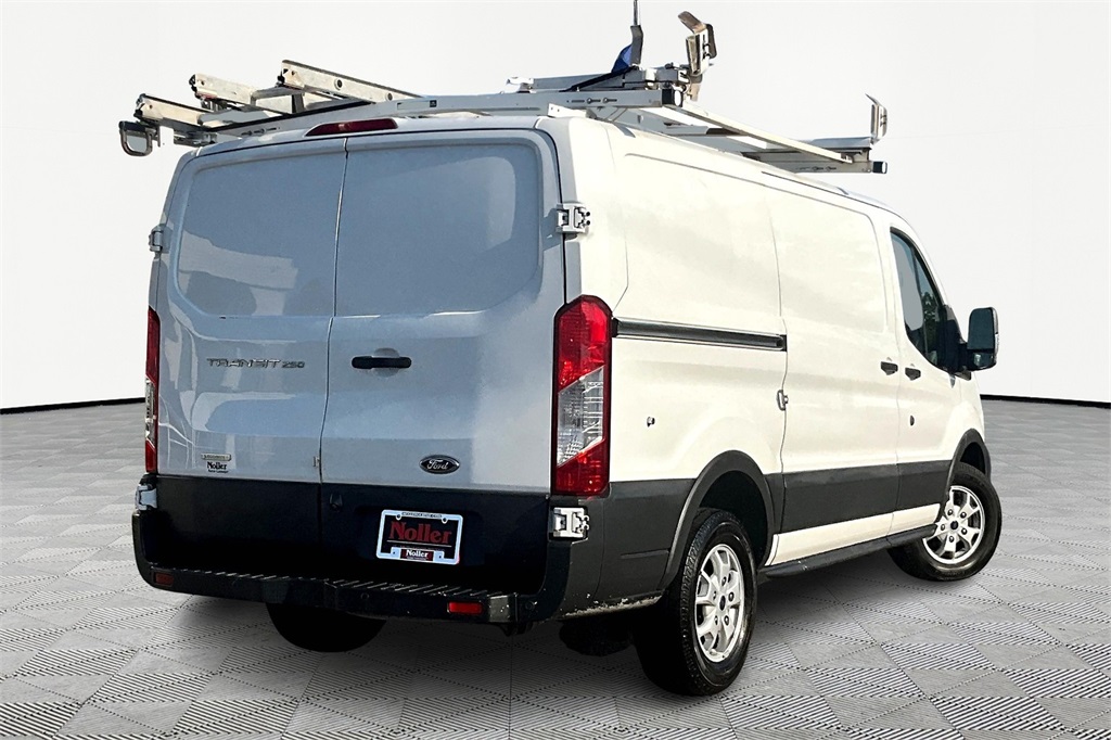 Used 2016 Ford Transit Base with VIN 1FTYR1YG2GKA10009 for sale in Kansas City